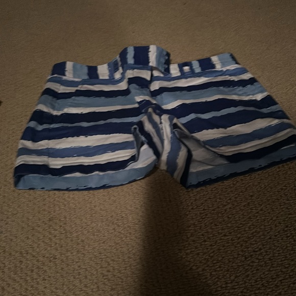 Vineyard vines shorts - Picture 2 of 5